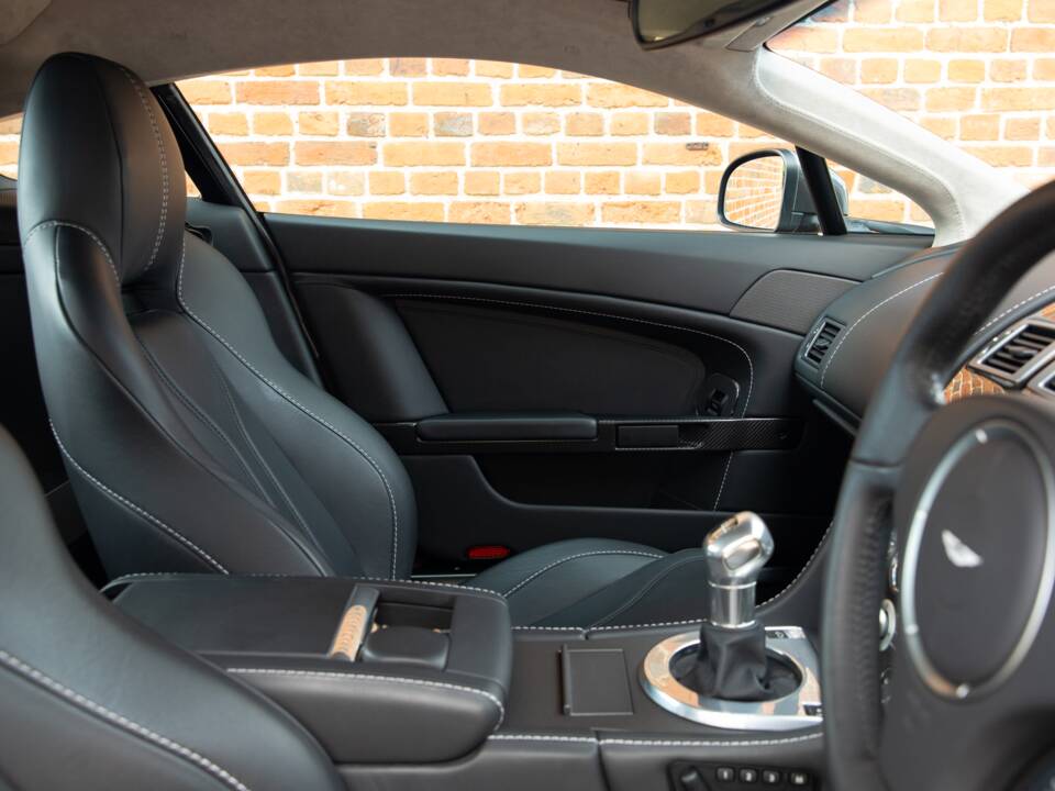 Bild 52/79 von Aston Martin V12 Vantage (2011)