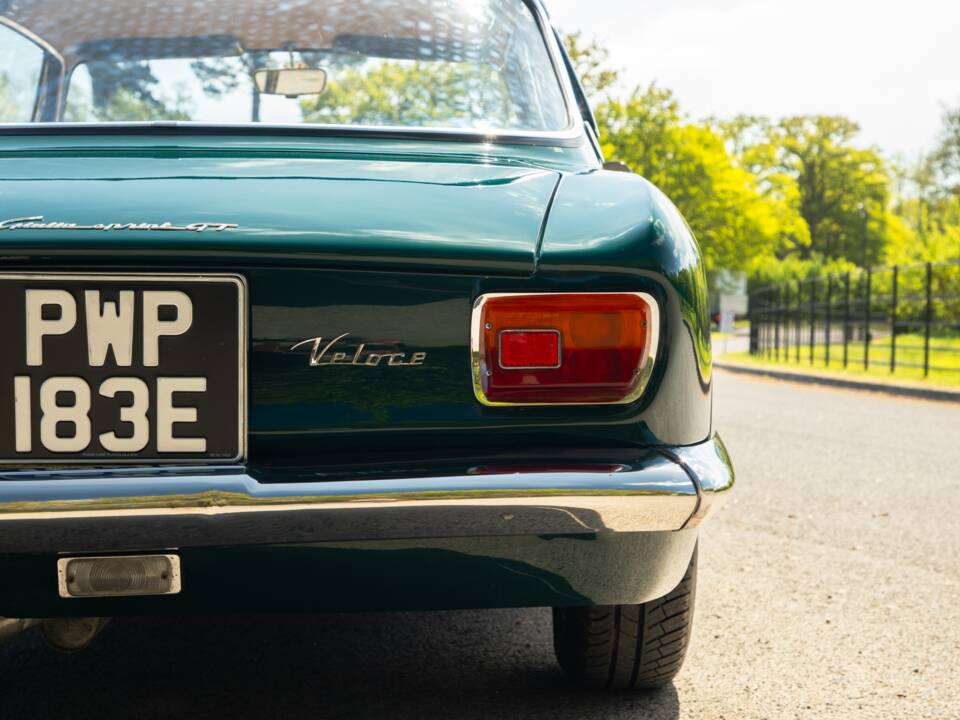 Imagen 50/50 de Alfa Romeo Giulia 1600 Sprint GT Veloce (1968)