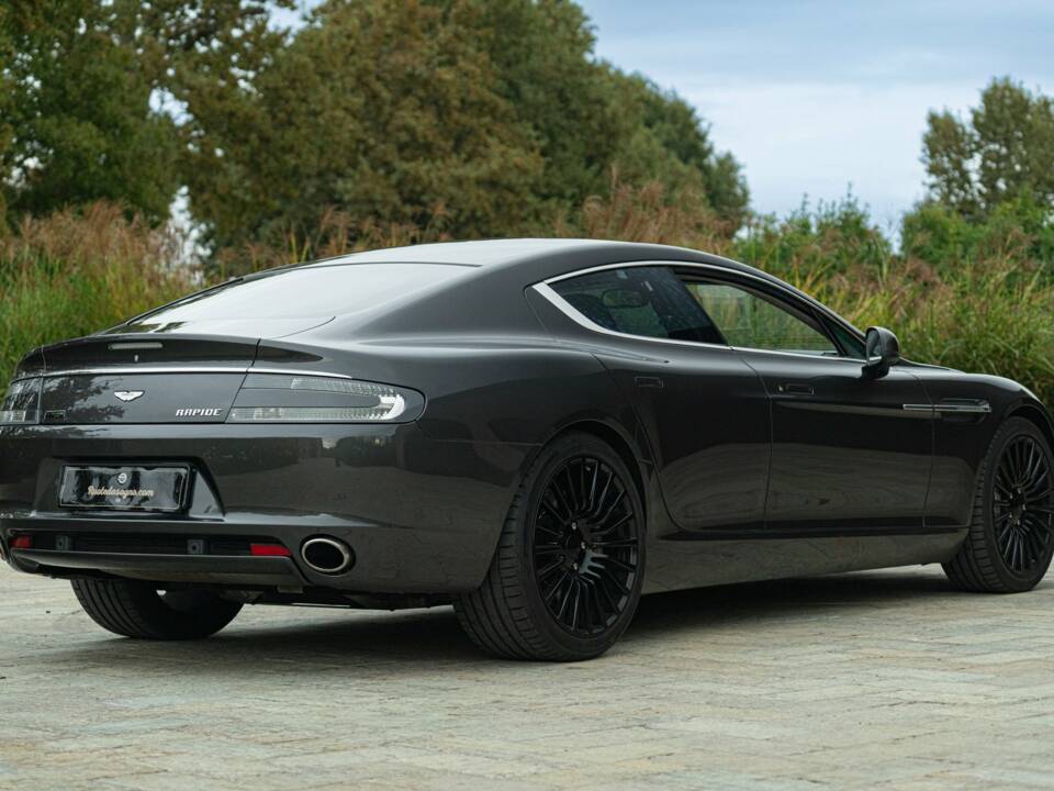 Bild 4/50 von Aston Martin Rapide (2010)