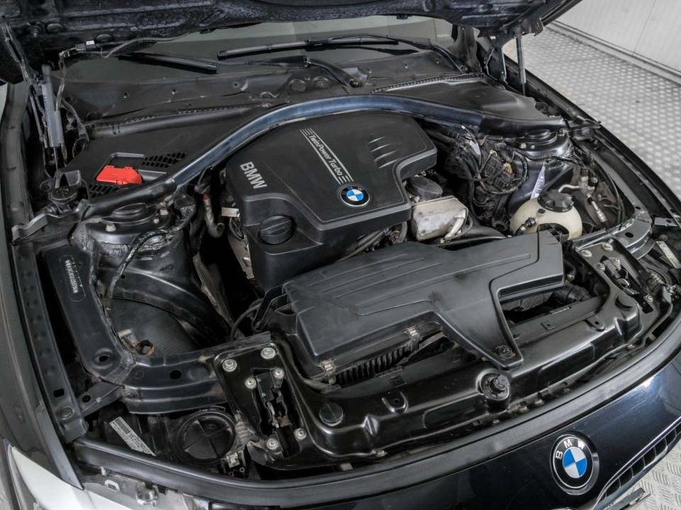 Image 46/50 de BMW 328i (2012)