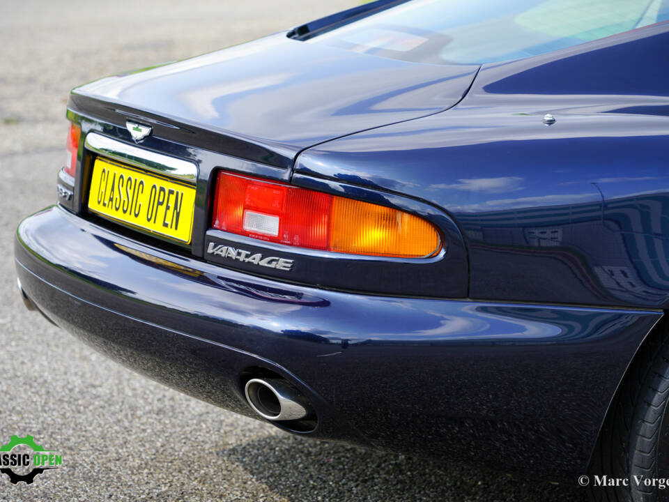 Image 46/59 of Aston Martin DB 7 Vantage (2002)