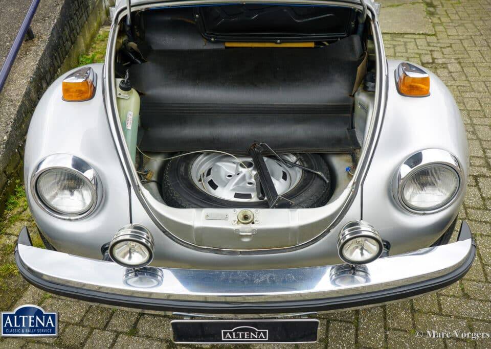 Bild 34/43 von Volkswagen Beetle 1303 (1979)