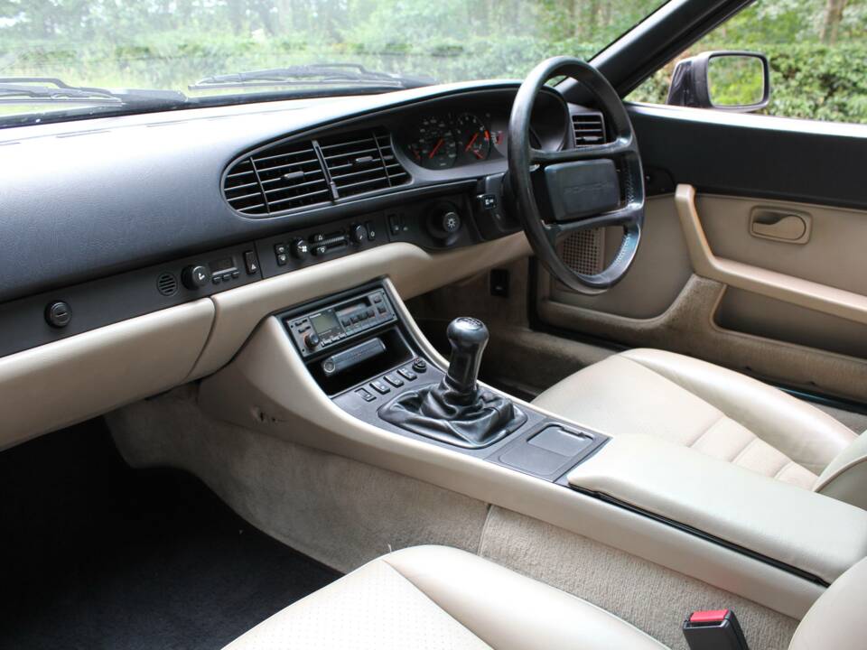 Bild 11/19 von Porsche 944 Turbo (1987)