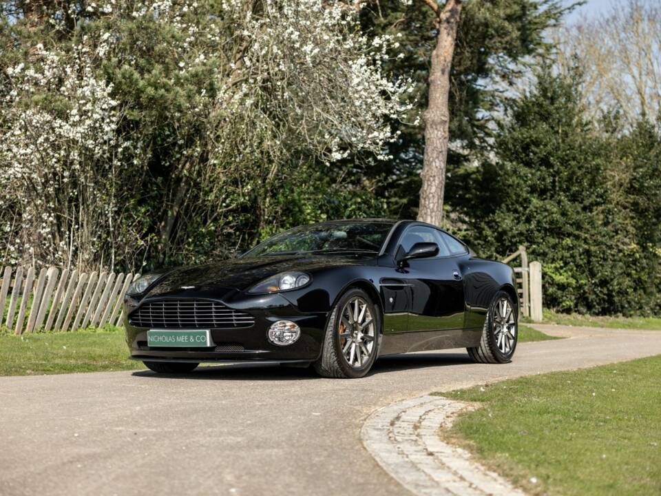 Bild 59/65 von Aston Martin V12 Vanquish S (2007)