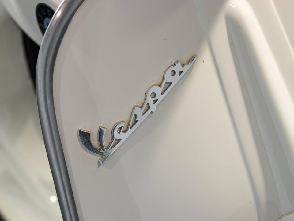 Image 10/41 de Piaggio Vespa 50 SS (1966)