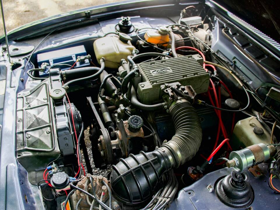 Bild 20/21 von Ford Capri 2,8i (1988)