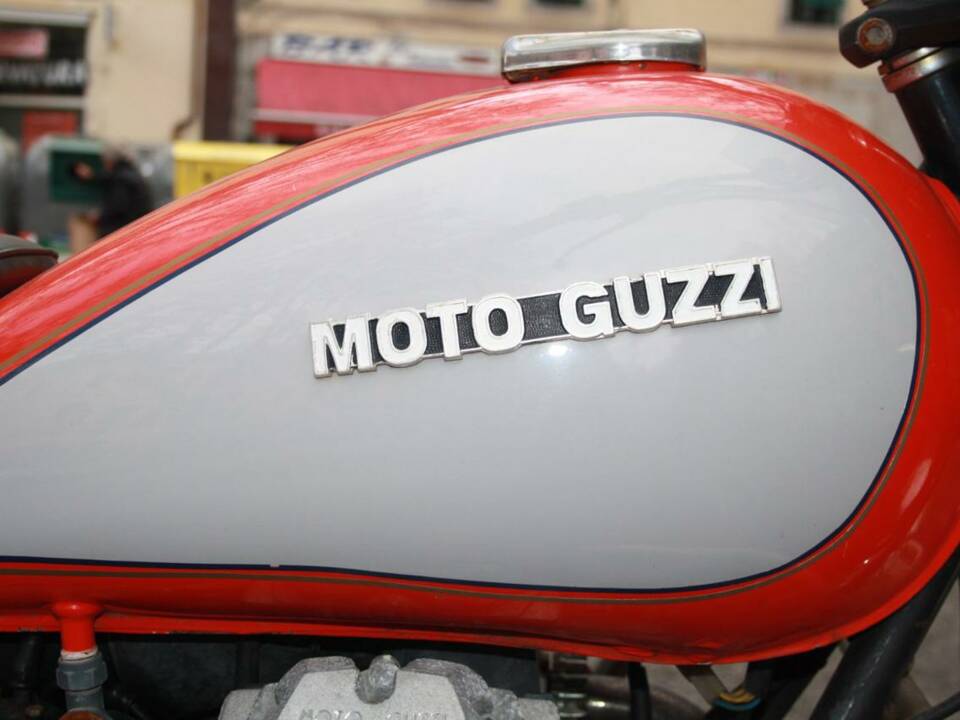 Image 25/50 de Moto Guzzi DUMMY (1984)