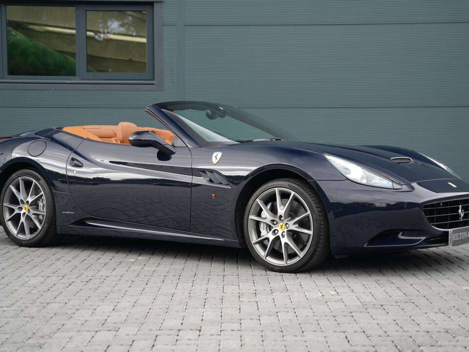Image 1/50 de Ferrari California (2012)