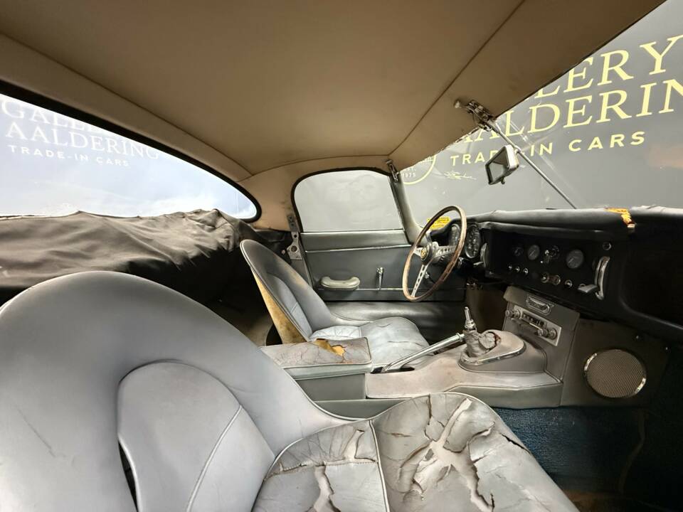 Image 36/50 of Jaguar Type E 3.8 (1963)