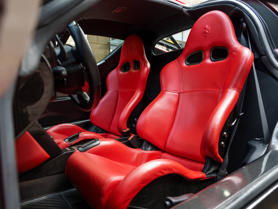 Bild 24/29 von Ferrari Enzo Ferrari (2002)