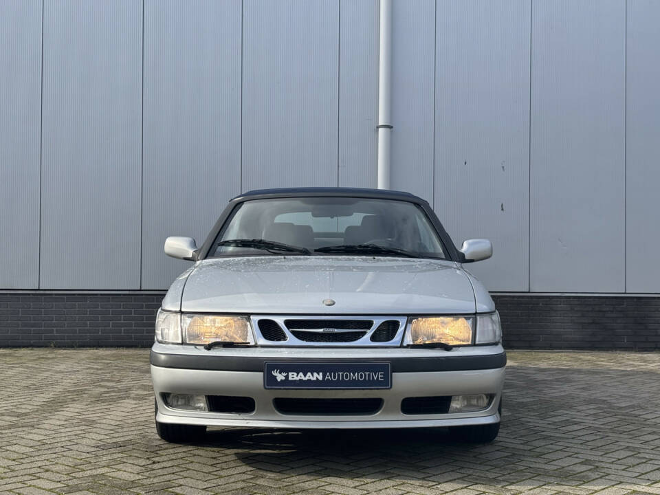 Immagine 2/25 di Saab 9-3 2.0 Turbo (2001)