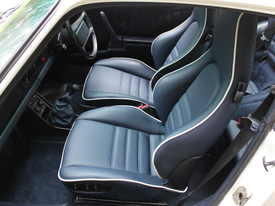 Bild 12/16 von Porsche 911 Turbo 3.3 (1988)