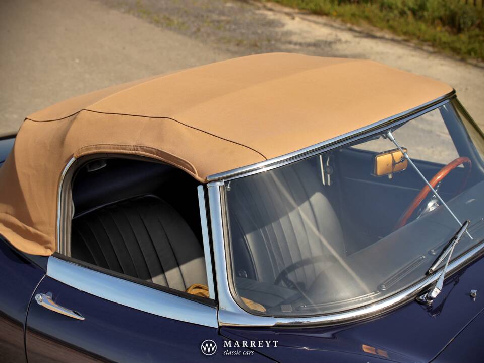 Image 76/80 de Jaguar Type E 4.2 (1966)