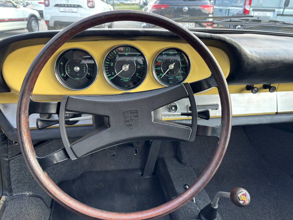 Image 33/70 of Porsche 912 (1965)