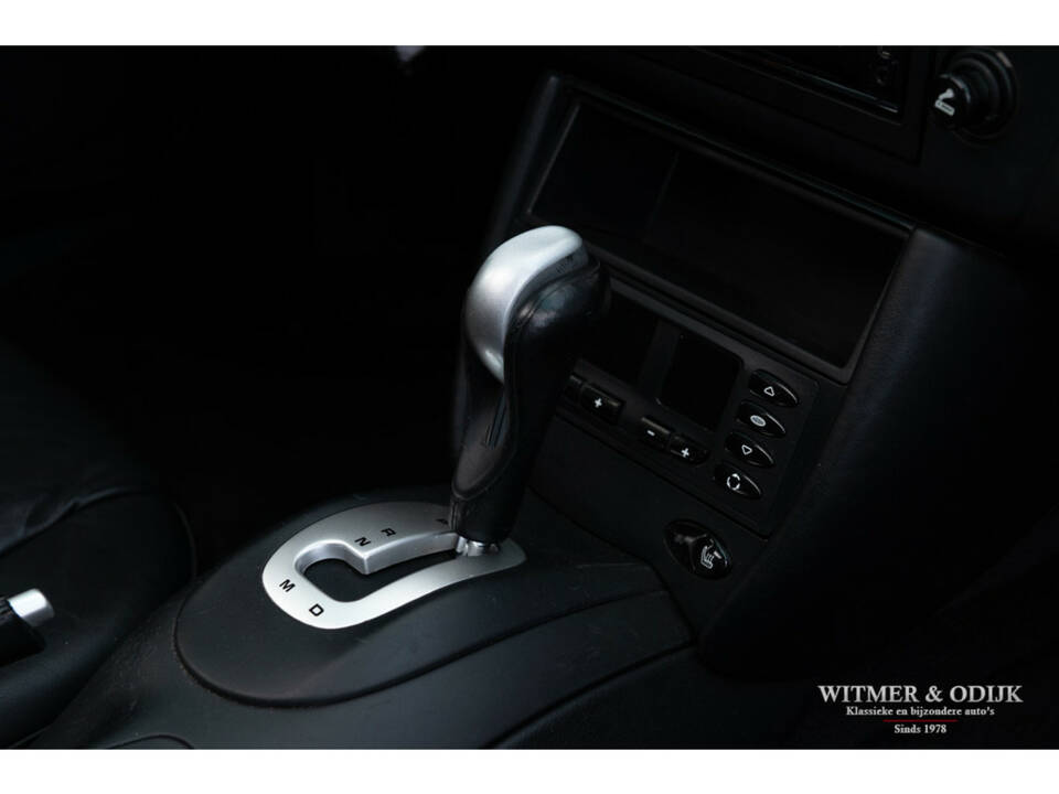 Image 15/28 of Porsche 911 Carrera (2000)