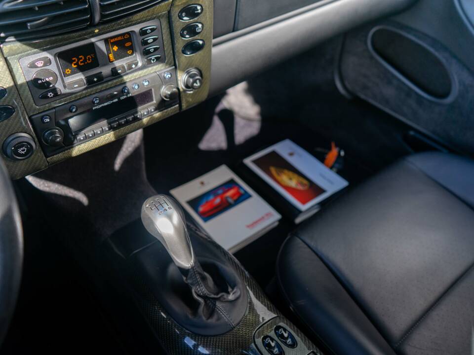 Bild 17/29 von Porsche 911 GT3 (2001)