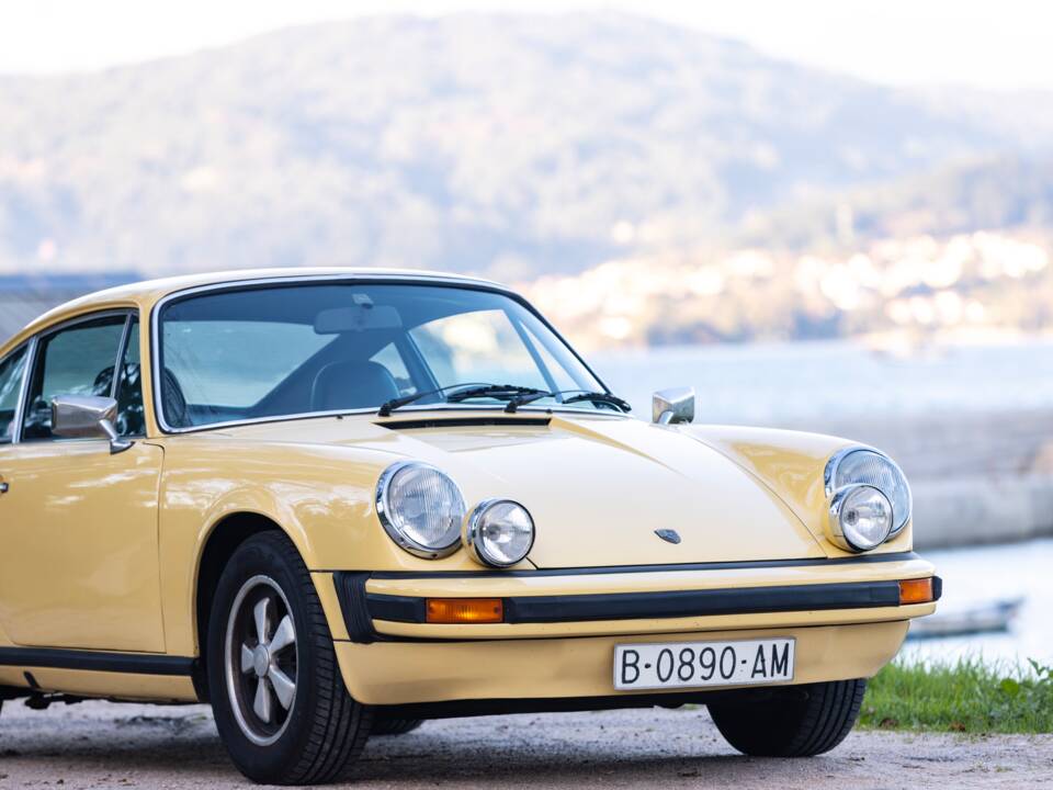 Image 3/58 of Porsche 911 2.7 S (1974)