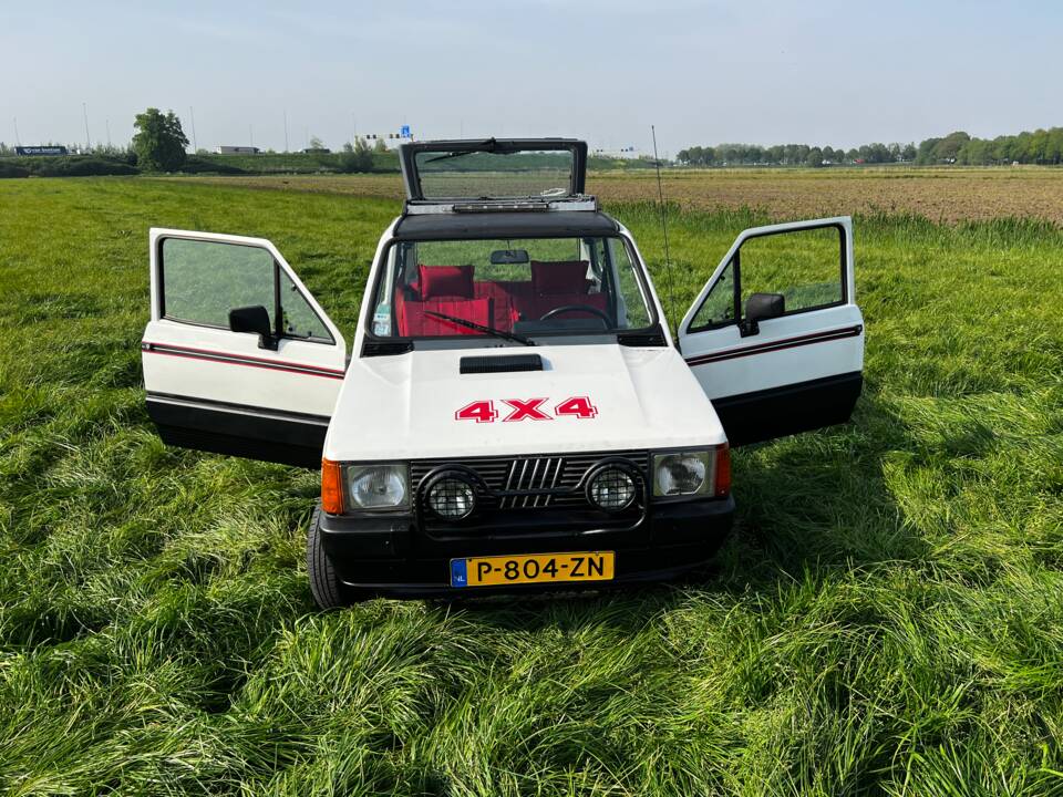 Imagen 2/13 de FIAT Panda 4x4 1,0 (1986)