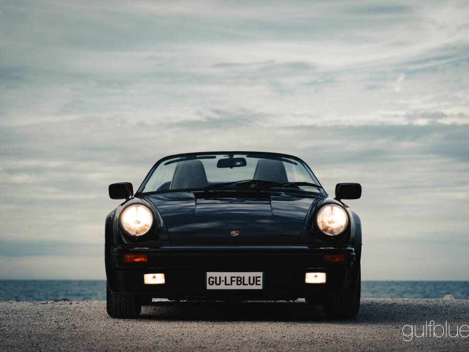 Image 25/85 of Porsche 911 Speedster 3.2 (1989)