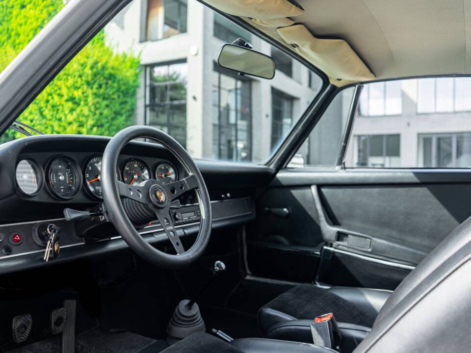 Image 18/35 of Porsche 911 2.4 T (1973)