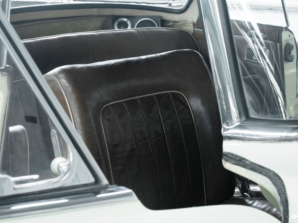 Bild 35/50 von BMW 503 (1959)
