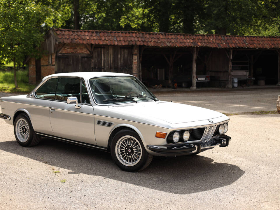 Image 3/95 of BMW 3.0 CSi (1975)
