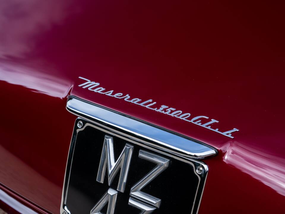 Image 46/51 of Maserati 3500 GTI Spyder Vignale (1963)