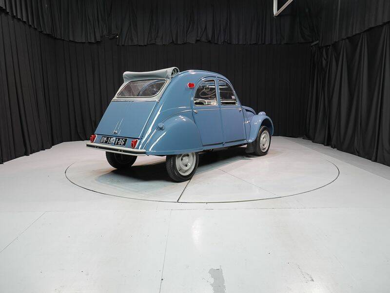 Image 2/15 de Citroën 2 CV (1964)