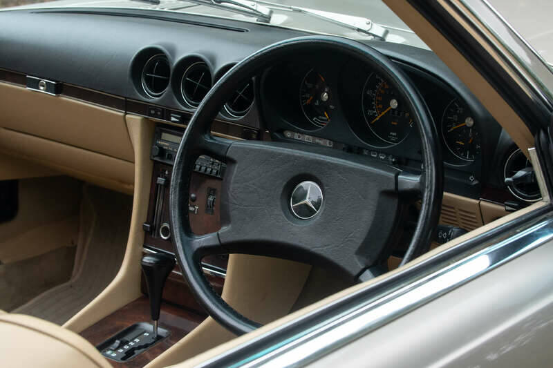 Imagen 28/50 de Mercedes-Benz 300 SL (1989)