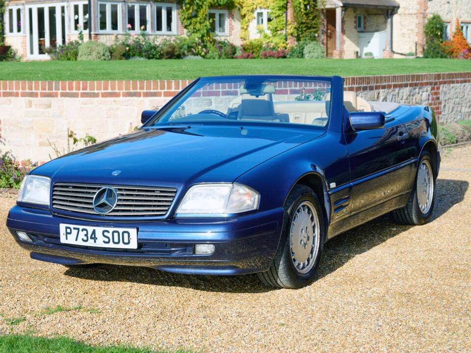 Image 1/50 of Mercedes-Benz SL 280 (1996)