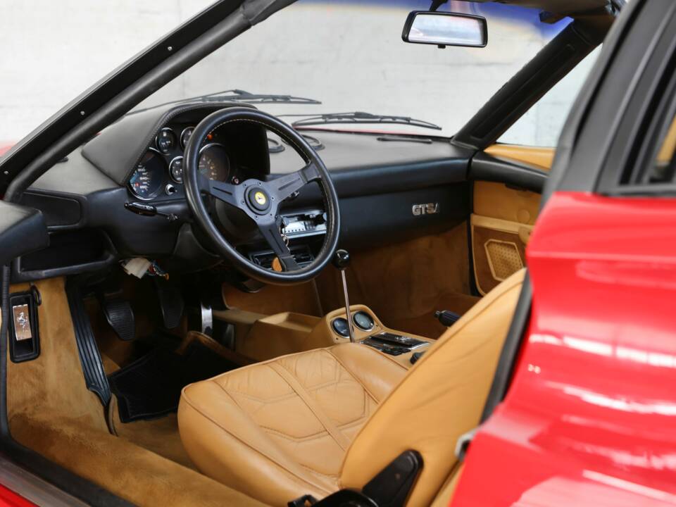 Image 27/50 of Ferrari 308 GTSi (1982)