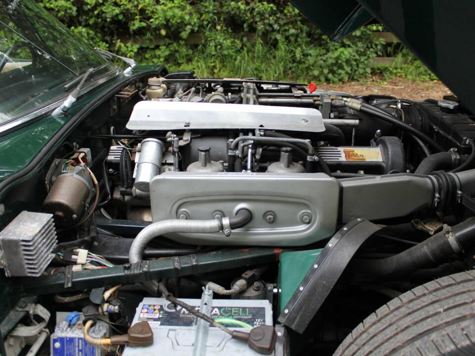 Image 16/18 of Jaguar Type E V12 (1973)
