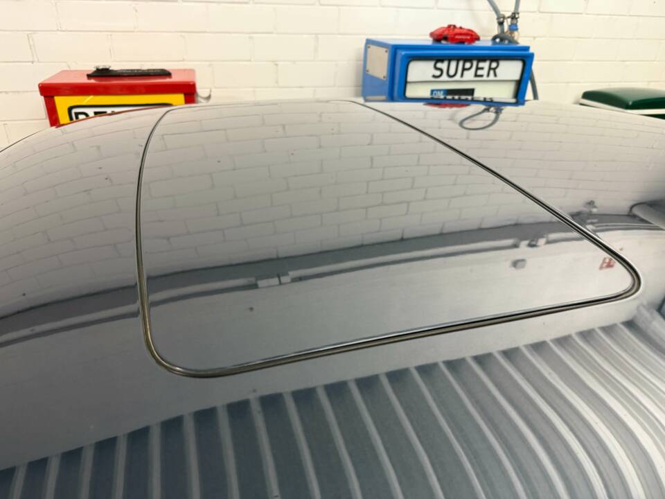 Image 11/18 of Jaguar XJ 6 4.0 (1990)