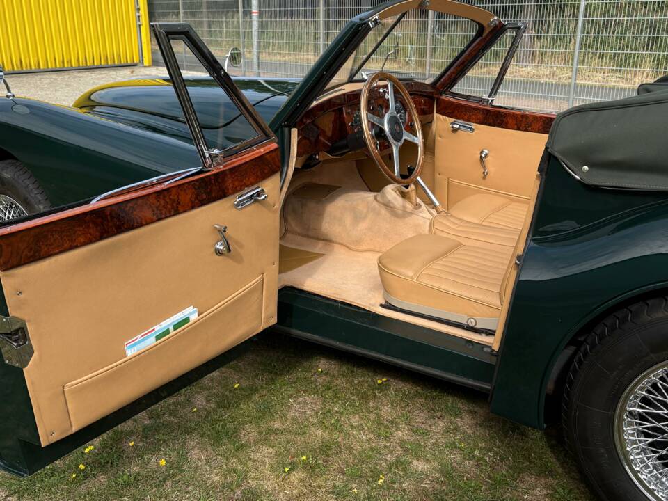 Immagine 12/24 di Jaguar XK 140 SE DHC (1955)