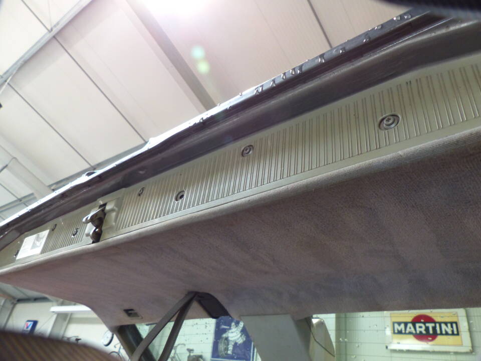 Image 66/66 of Mercedes-Benz 200 TE (1989)
