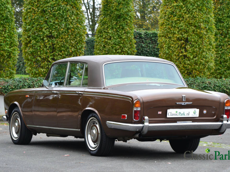 Image 3/50 of Rolls-Royce Silver Shadow I (1973)