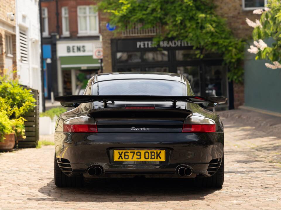 Bild 25/28 von Porsche 911 Turbo (2001)