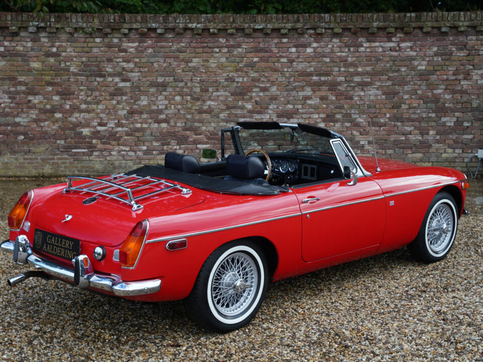 Bild 34/50 von MG MGB (1972)