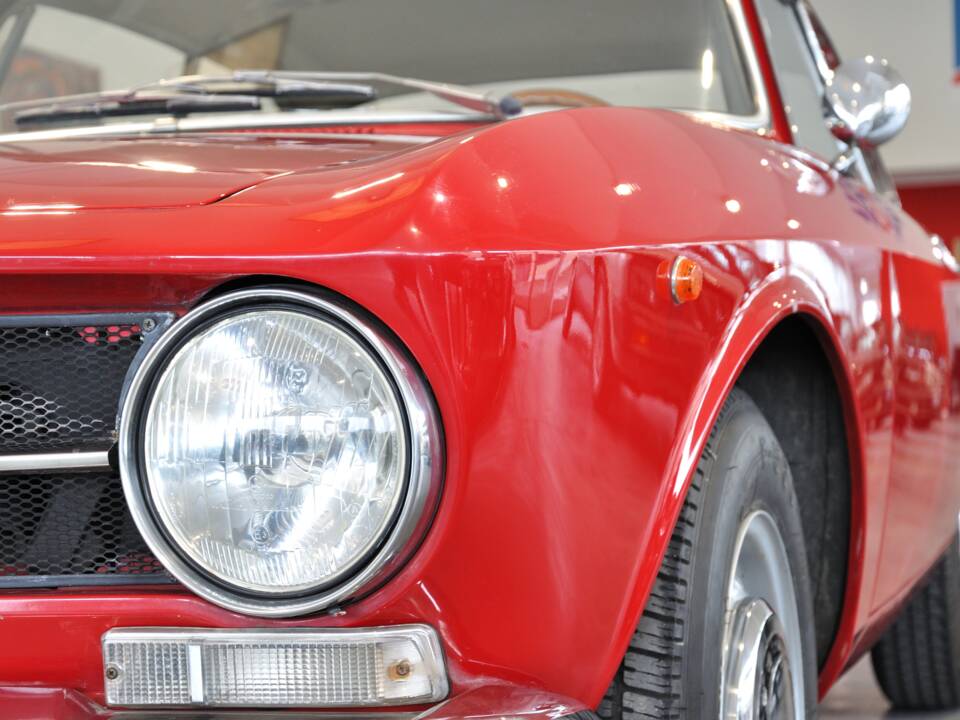 Imagen 20/43 de Alfa Romeo Giulia GT 1300 Junior (1971)