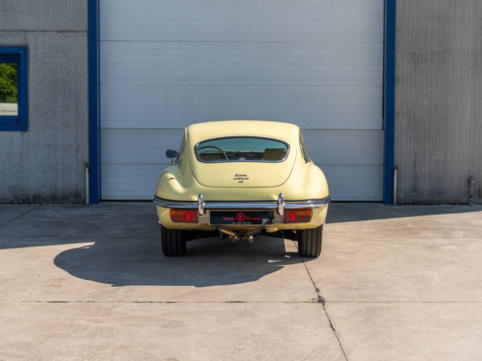 Image 22/78 de Jaguar E-Type (1969)