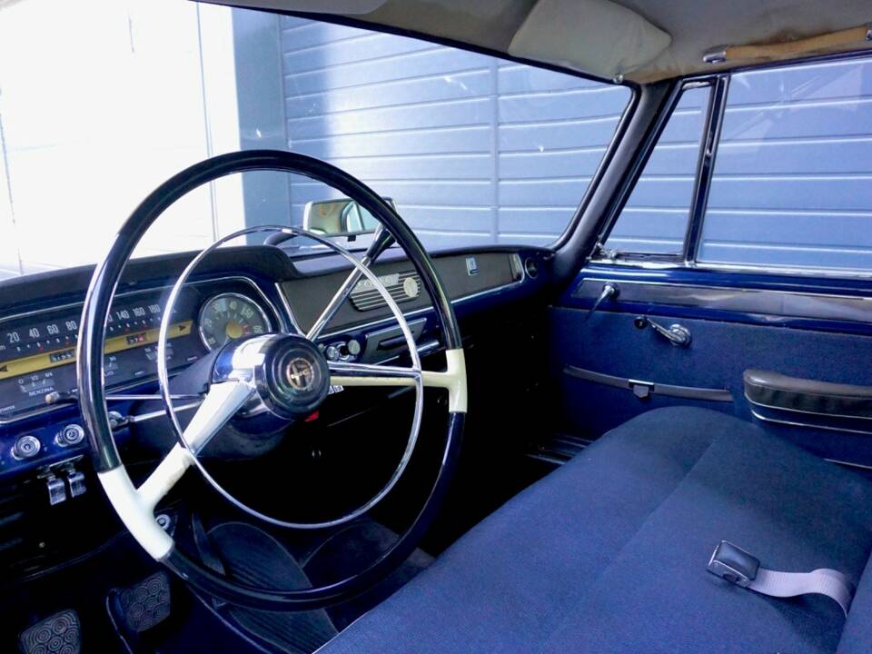 Bild 5/13 von Alfa Romeo 2000 Berlina (1960)