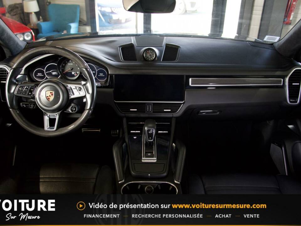 Afbeelding 9/38 van Porsche Cayenne Turbo (2018)