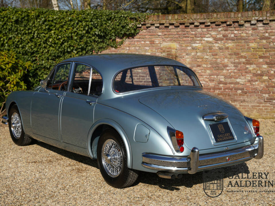 Immagine 2/50 di Jaguar Mk II 3.4 (1962)