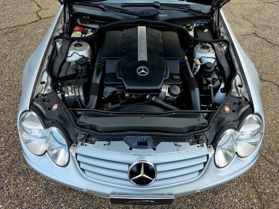 Image 35/39 of Mercedes-Benz SL 500 (2001)