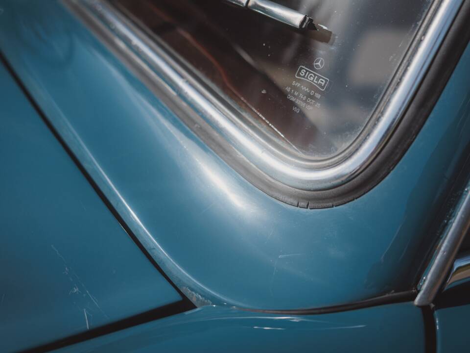 Image 8/50 of Mercedes-Benz 220 a (1956)