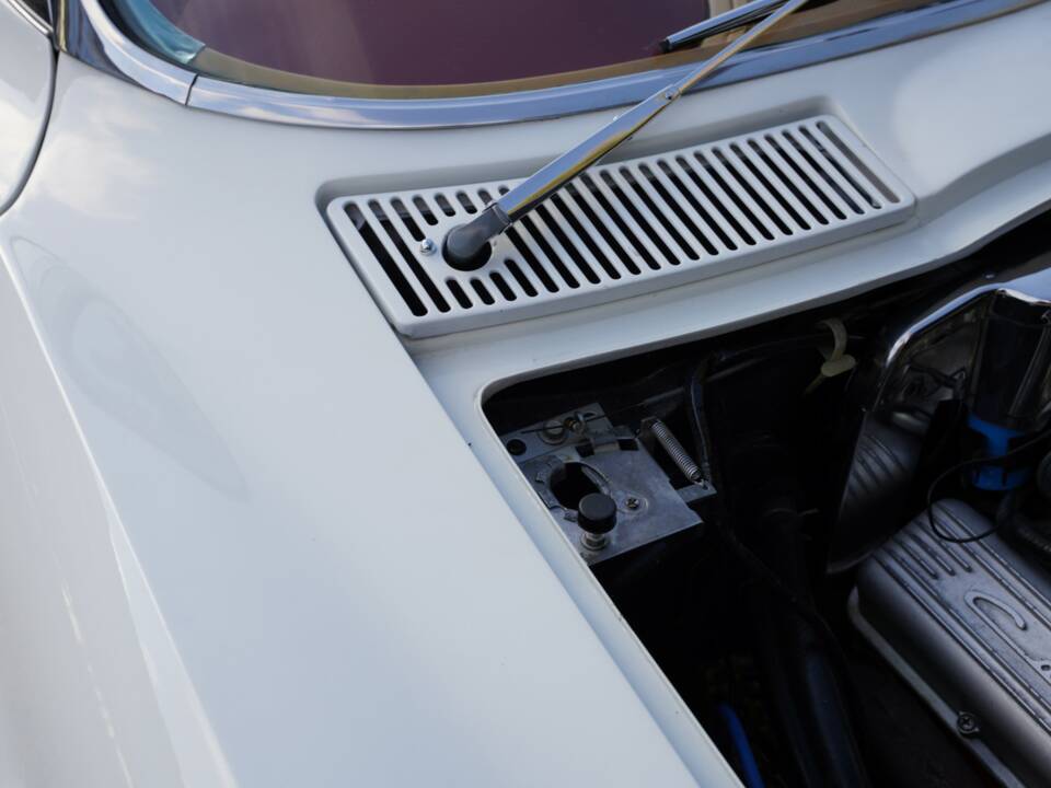 Immagine 11/50 di Chevrolet Corvette Sting Ray (1963)