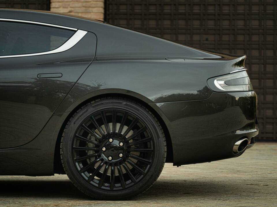 Bild 11/50 von Aston Martin Rapide (2010)