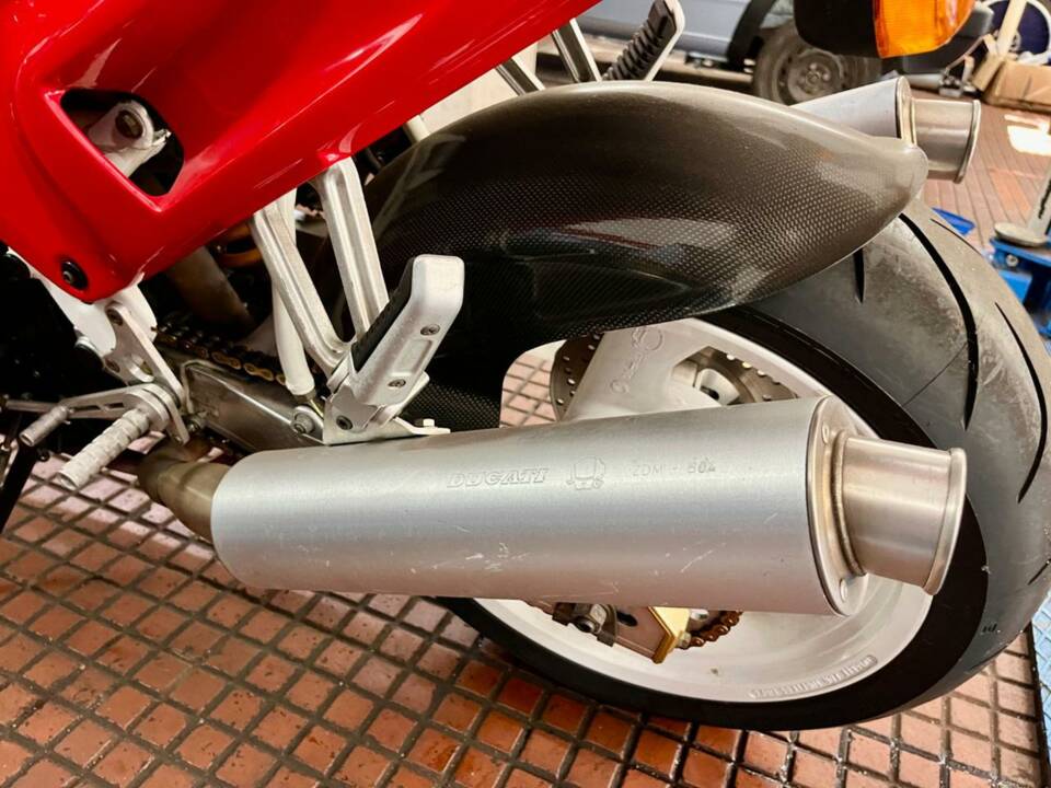 Image 14/18 of Ducati DUMMY (1990)