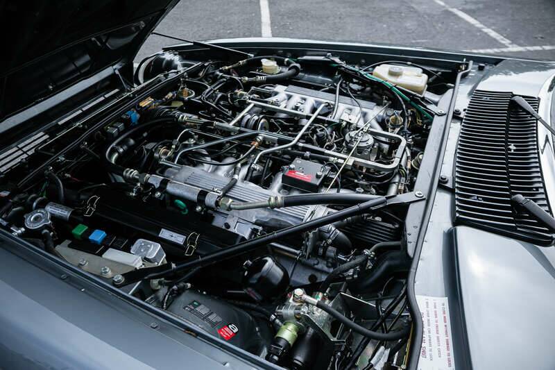 Image 16/36 of Jaguar XJR-S V12 Le Mans (1988)