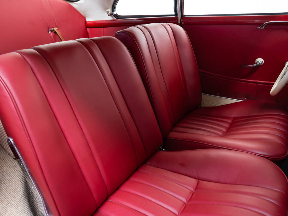Image 16/34 of Porsche 356 A 1600 (1957)